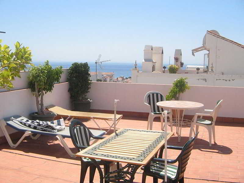 Apartamentos Abril Nerja Exterior foto